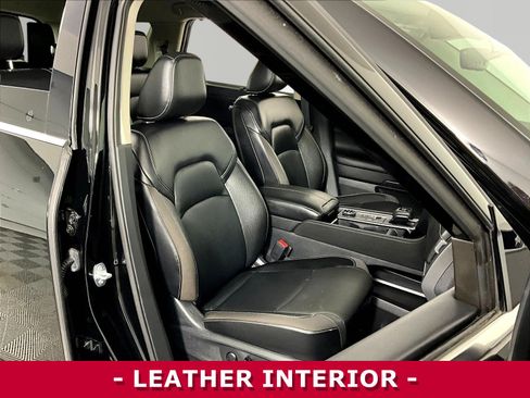 Used 2024 Nissan Pathfinder SL AWD/4WD image 28