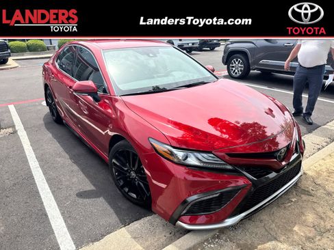Used 2023 Toyota Camry XSE image 1