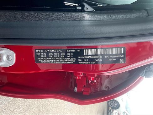 Used 2025 Alfa Romeo Giulia AWD w/ Driving Assist Package image 22