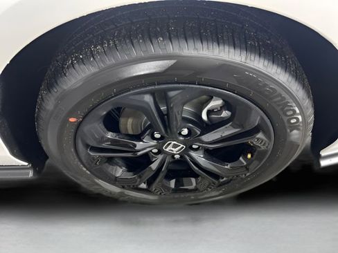 New 2025 Honda Accord SE image 17