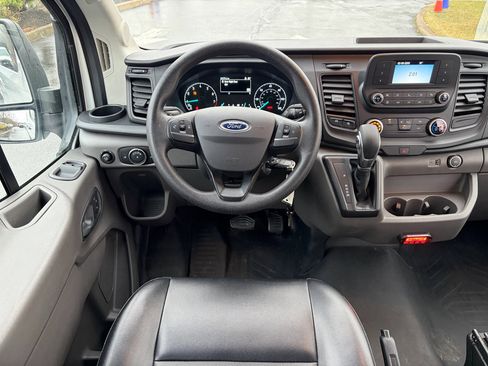 Used 2020 Ford Transit 350 XL image 40