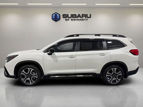Used 2025 Subaru Ascent Touring w/ Popular Package #1 image 2
