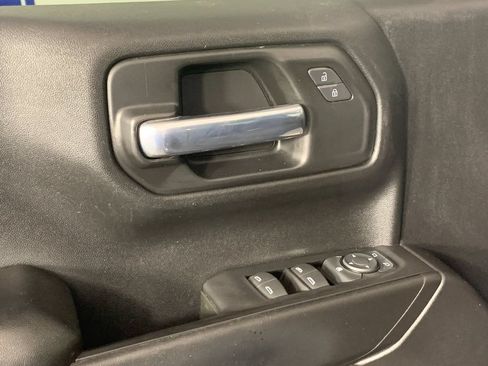 Used 2020 Chevrolet Silverado 1500 Custom Trail Boss w/ Custom Convenience Package AWD/4WD image 13