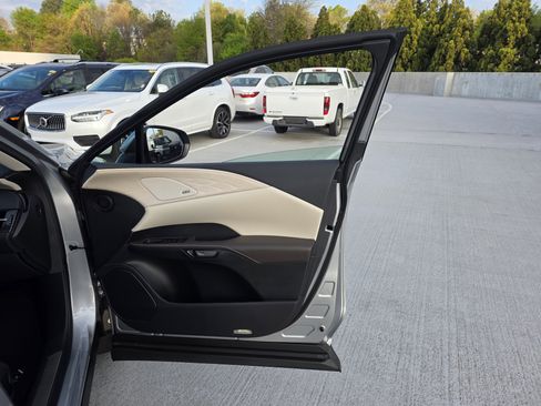 Used 2023 Lexus RX 350 w/ Cold Area Package image 27