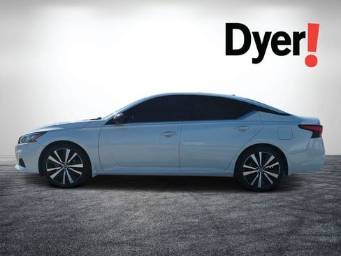 Used 2021 Nissan Altima 2.5 SR w/ SR Premium Package FWD image 6