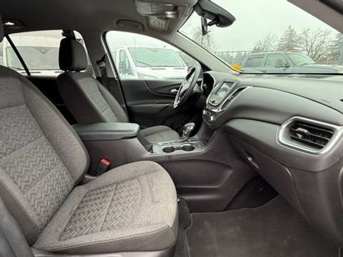 Used 2024 Chevrolet Equinox LT image 17