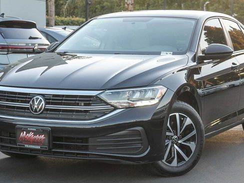 Used 2022 Volkswagen Jetta S image 1
