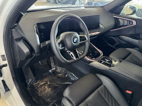 Certified 2025 BMW X3 xDrive30i w/ M Sport Package image 20