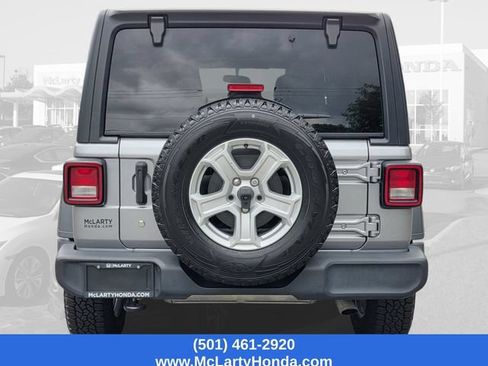 Used 2018 Jeep Wrangler Unlimited Sport S AWD/4WD image 6