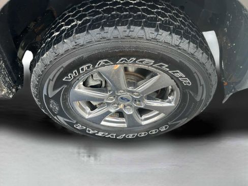 Used 2018 Ford F150 XLT w/ XTR Package image 14