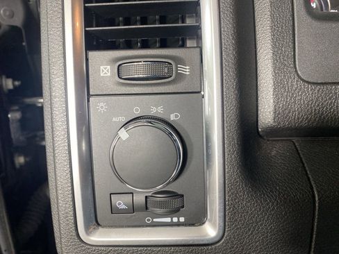 Used 2021 RAM 1500 Classic Warlock w/ Electronics Group AWD/4WD image 19