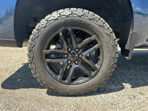 Used 2020 Chevrolet Silverado 1500 LT Trail Boss AWD/4WD image 23