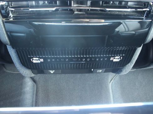 Used 2024 Jeep Grand Wagoneer L 4WD image 31
