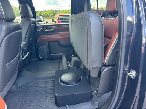 Used 2024 GMC Sierra 2500 Denali Ultimate w/ LPO, GMC Protection Package image 17