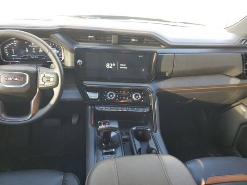 Used 2025 GMC Sierra 1500 AT4 w/ AT4 Premium Package AWD/4WD image 14