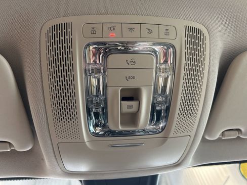 Used 2020 Mercedes-Benz GLB 250 GLB 250 image 34