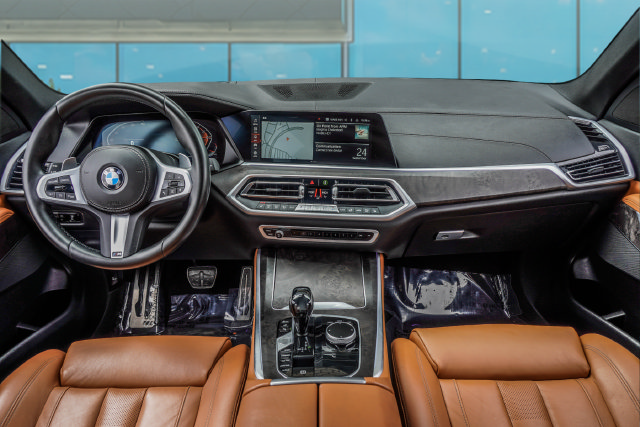 Used 2022 BMW X5 sDrive40i w/ M Sport Package RWD image 41
