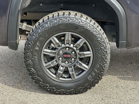 Used 2024 GMC Sierra 1500 AT4X AWD/4WD image 33