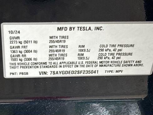 Used 2025 Tesla Model Y Long Range RWD image 30