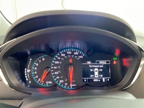 Used 2022 Chevrolet Trax LT w/ LT Convenience Package image 37