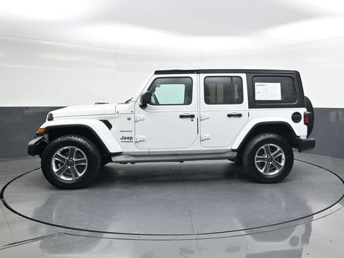 Used 2019 Jeep Wrangler Unlimited Sahara image 8