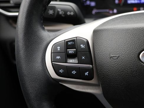 Used 2023 Ford Explorer Limited image 20