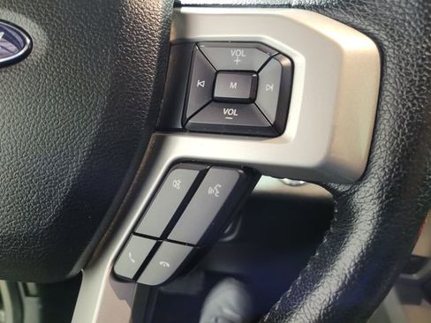 Used 2015 Ford F150 Lariat w/ Equipment Group 502A Luxury image 39