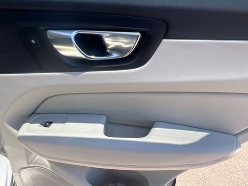 Used 2025 Volvo XC60 T8 Plus w/ Protection Package Premier AWD/4WD image 32