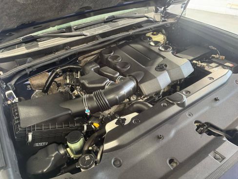 Used 2019 Toyota 4Runner SR5 image 58