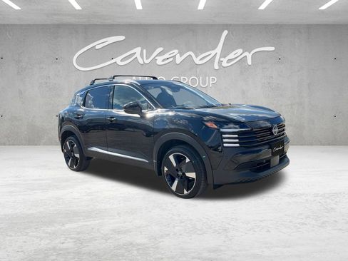 New 2026 Nissan Kicks SR w/ SR Premium Package image 2