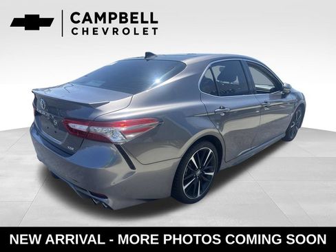 Used 2019 Toyota Camry XSE w/ Navigation Package FWD image 5