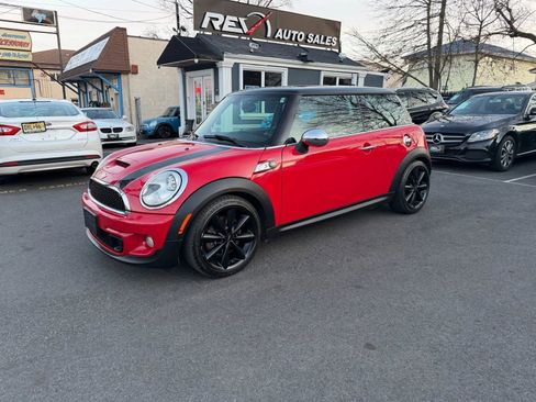 Used 2013 MINI Cooper S image 1