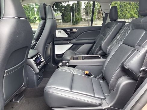 New 2025 Lincoln Aviator Reserve w/ Equipment Group 201A image 11