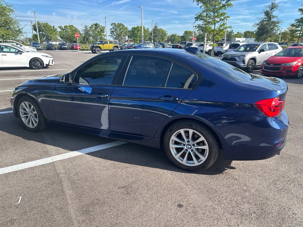 Used 2016 BMW 320i Sedan RWD image 7