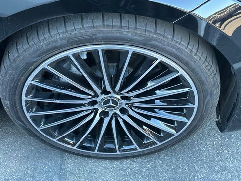 Used 2025 Mercedes-Benz C 300 Sedan image 5