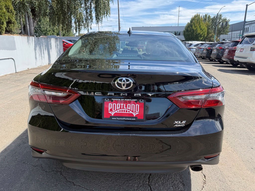 Used 2021 Toyota Camry XLE AWD/4WD image 6