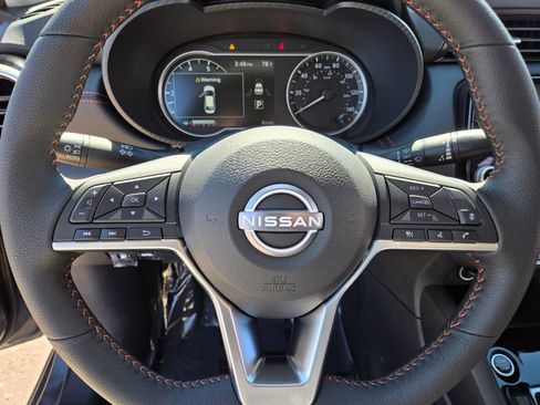 New 2025 Nissan Versa SR w/ Trunk Package image 10