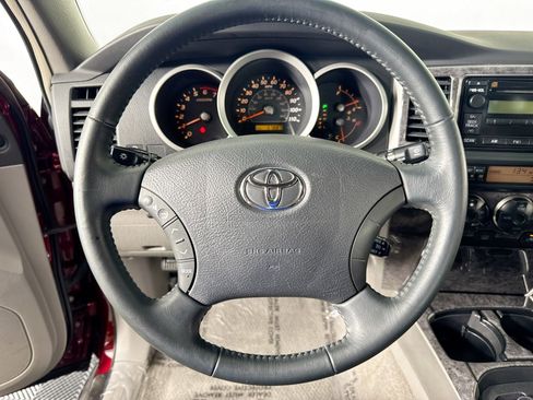 Used 2006 Toyota 4Runner SR5 image 13