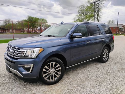 Used 2018 Ford Expedition Limited w/ Equipment Group 301A image 3