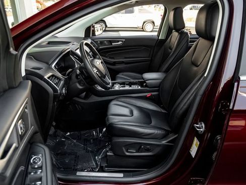 Used 2020 Ford Edge Titanium w/ Class II Trailer Tow Package AWD/4WD image 15