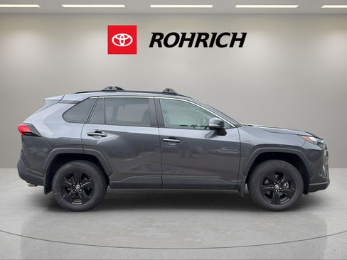 Used 2024 Toyota RAV4 XLE w/ Convenience Package AWD/4WD image 5