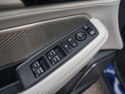 Certified 2024 Acura MDX SH-AWD w/ Technology Package image 38
