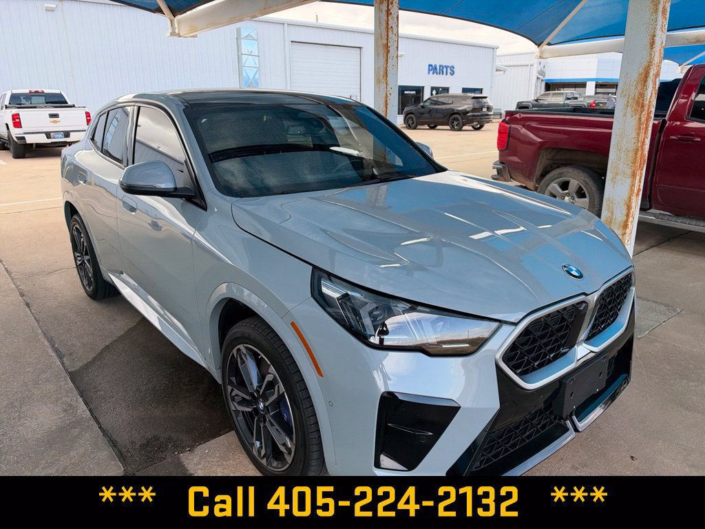 Used 2025 BMW X2 xDrive28i AWD/4WD image 14