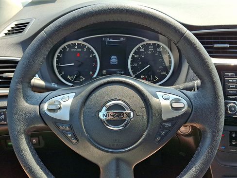 Used 2018 Nissan Sentra SV FWD image 20