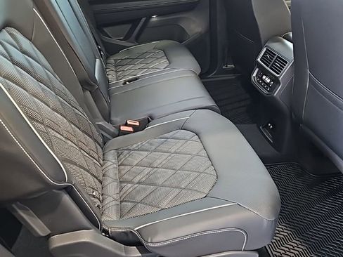 New 2026 Volkswagen Atlas SEL Premium R-Line AWD/4WD image 17