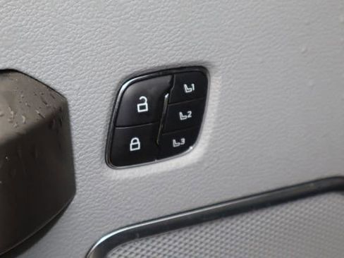 Used 2022 Ford F350 Limited AWD/4WD image 21