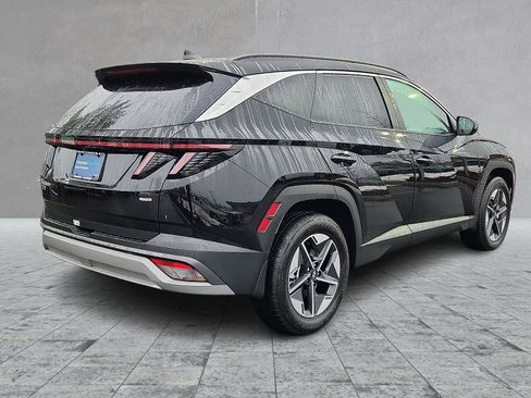 Certified 2025 Hyundai Tucson SEL image 9