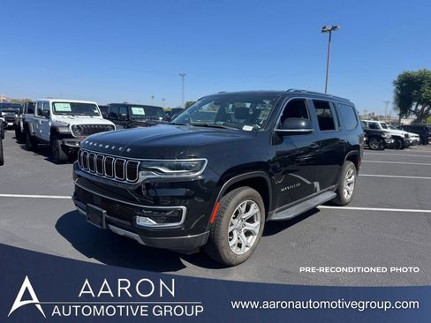 Used 2022 Jeep Wagoneer Series II RWD image 1