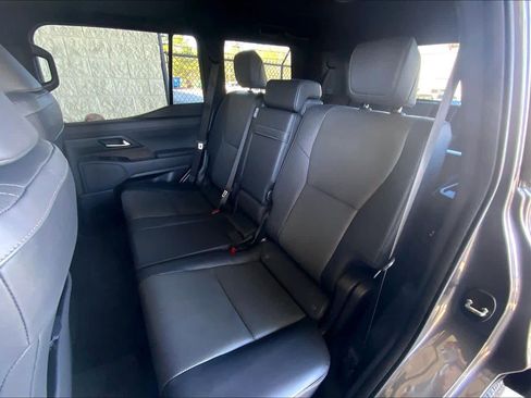 Used 2024 Lexus GX 550 image 20