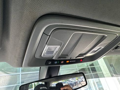 Used 2022 Chevrolet Silverado 1500 Custom AWD/4WD image 23